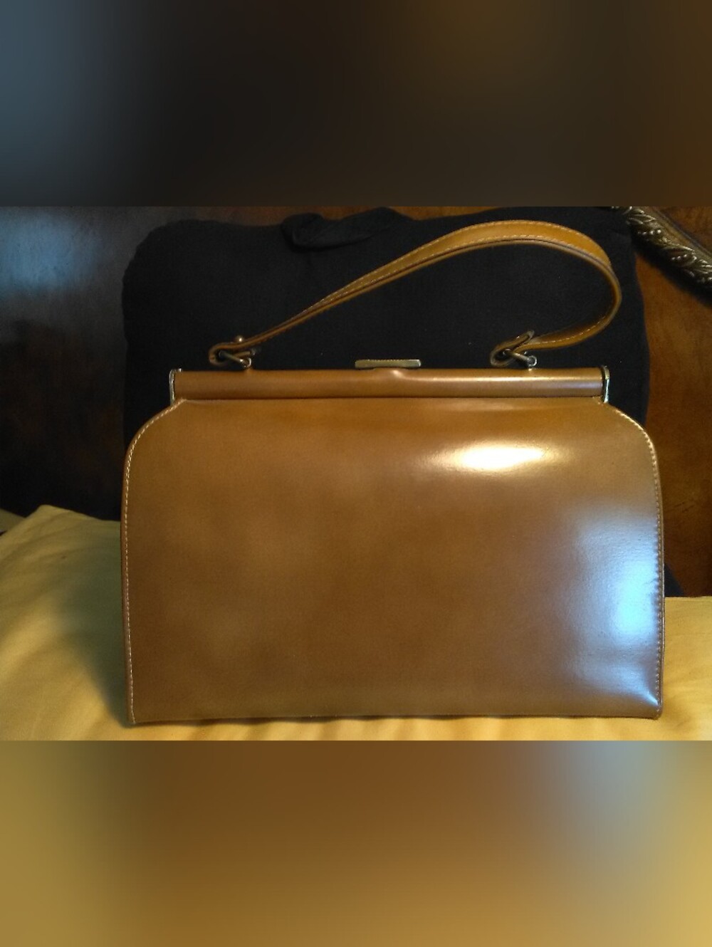 ANTIQUE LEATHER Tan Classic Structured Top-Handle HANDBAG (USA) READ DESCRIPTION